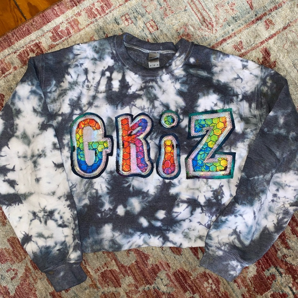GRIZ LUNAR LEMUR CREWNECK